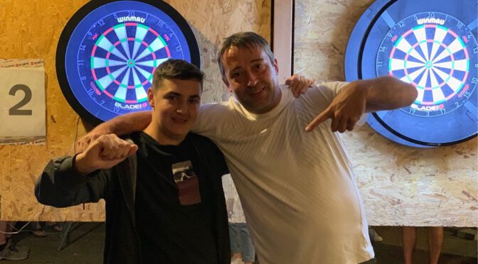 Aaron Kimmig gewinnt DART-Turnier