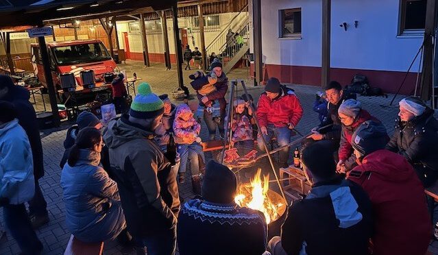 Waldspeckgrillen der Bambini und F-Jugend Trainer